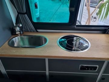 Fahrzeugabbildung Volkswagen T6.1 Campervan Vanexxt DSG