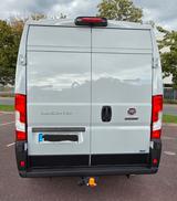 Fiat Ducato Transporter hellgrau L2H2 140PS fast neu - Fiat Ducato in Düsseldorf