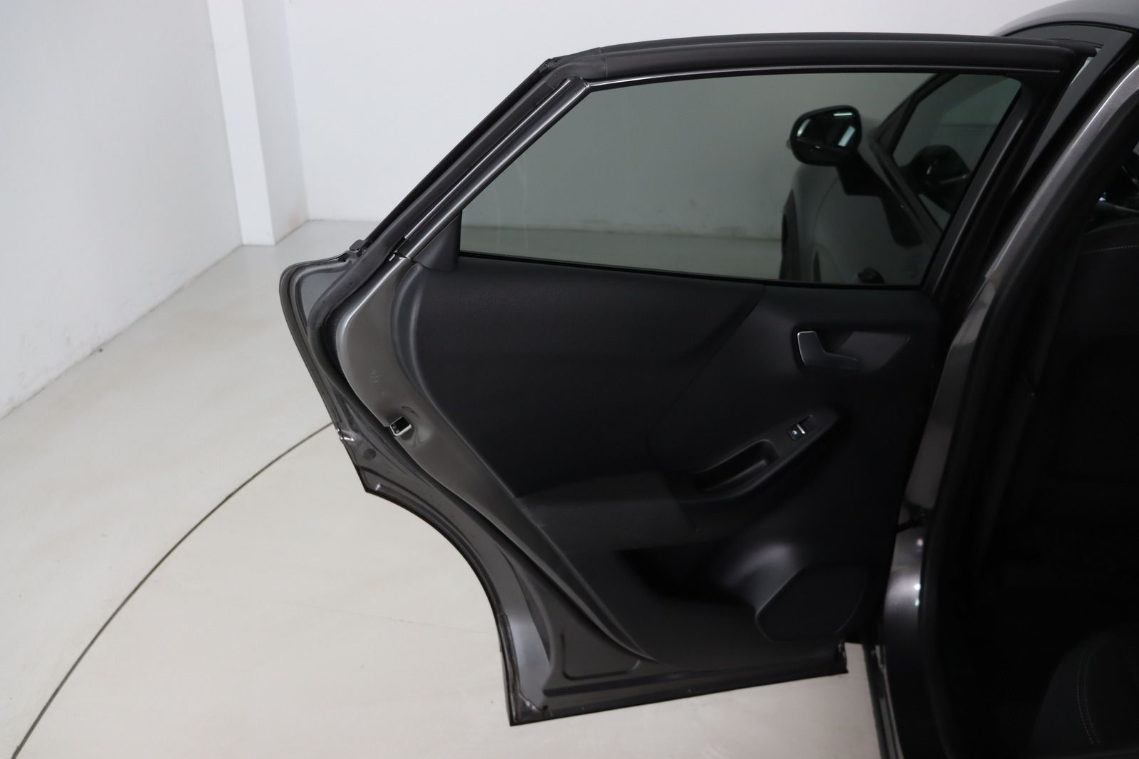 Fahrzeugabbildung Ford Puma 1.0 Eco Boost DCT Titanium