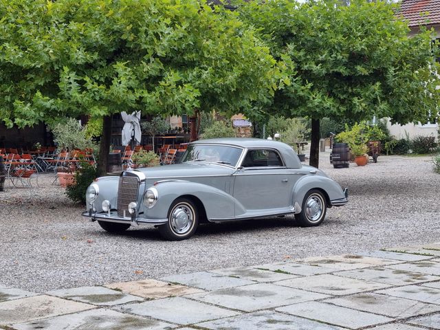 Mercedes-Benz 300S Coupé in selt. Farbe Grau DB 141 - 1. Leder