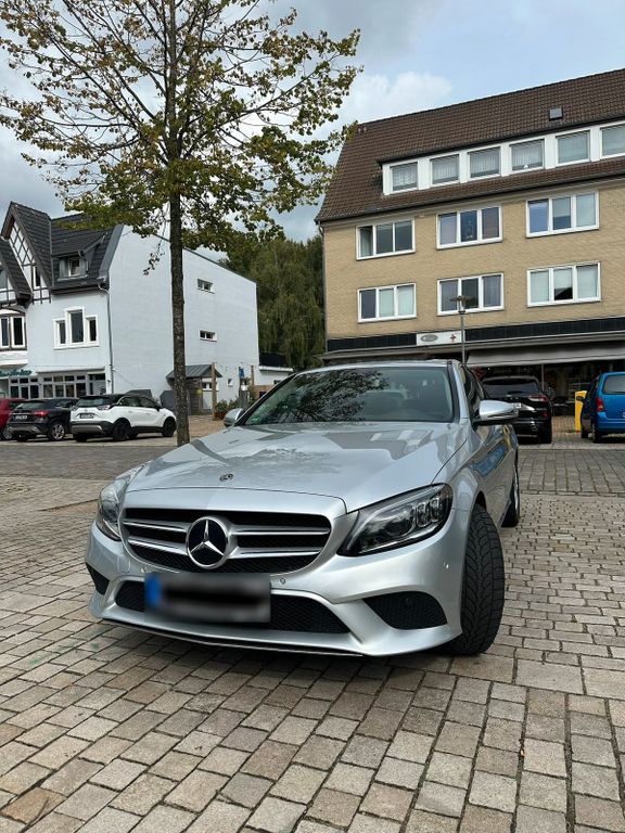 Image of Mercedes-Benz C 220
