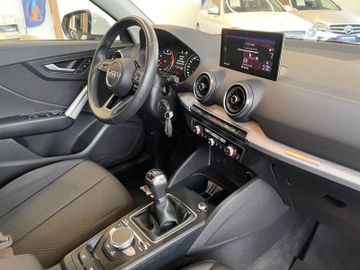 Audi Q2 30 TFSI  *1.HAND*KAMERA*NAVI*LED*SPURASSIST*