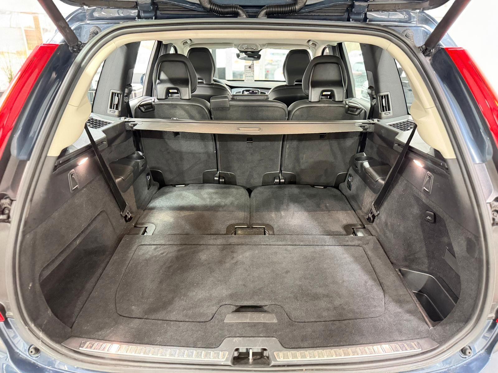 Volvo XC90 T8 Plug-In Hybrid AWD 1.Hand|7 Sitze|Leder