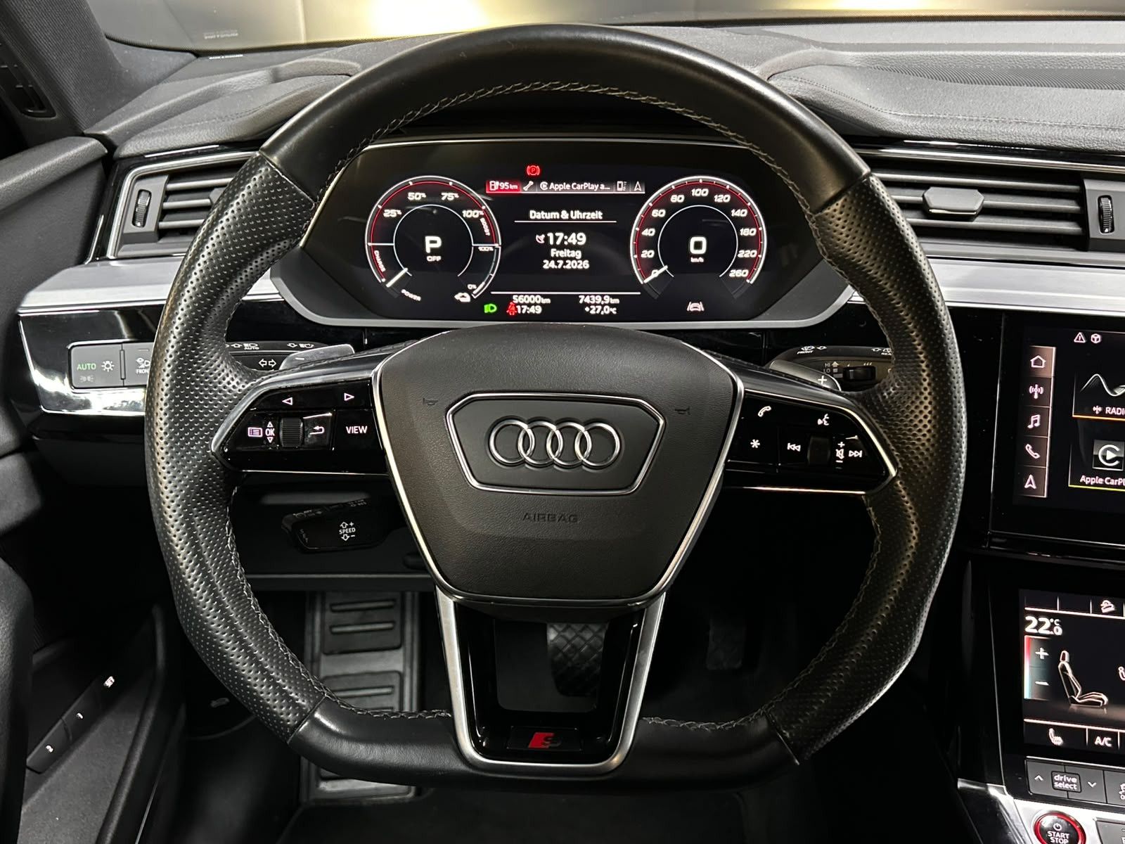 Fahrzeugabbildung Audi e-tron 55 Quat 2X S LINE SPORT LED+NAVI+B&O+KAM+