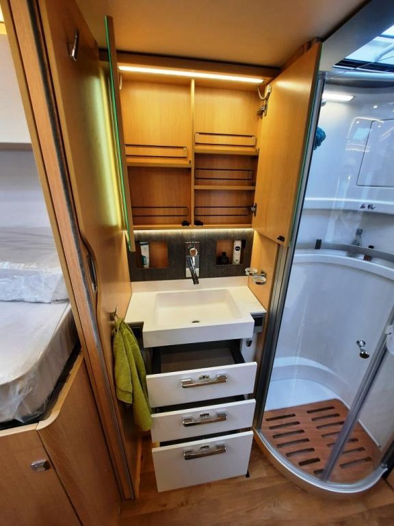 Fahrzeugabbildung HYMER / ERIBA / HYMERCAR B-Klasse ML I 880 Verfüg./Sparen Sie 44.300,- €!