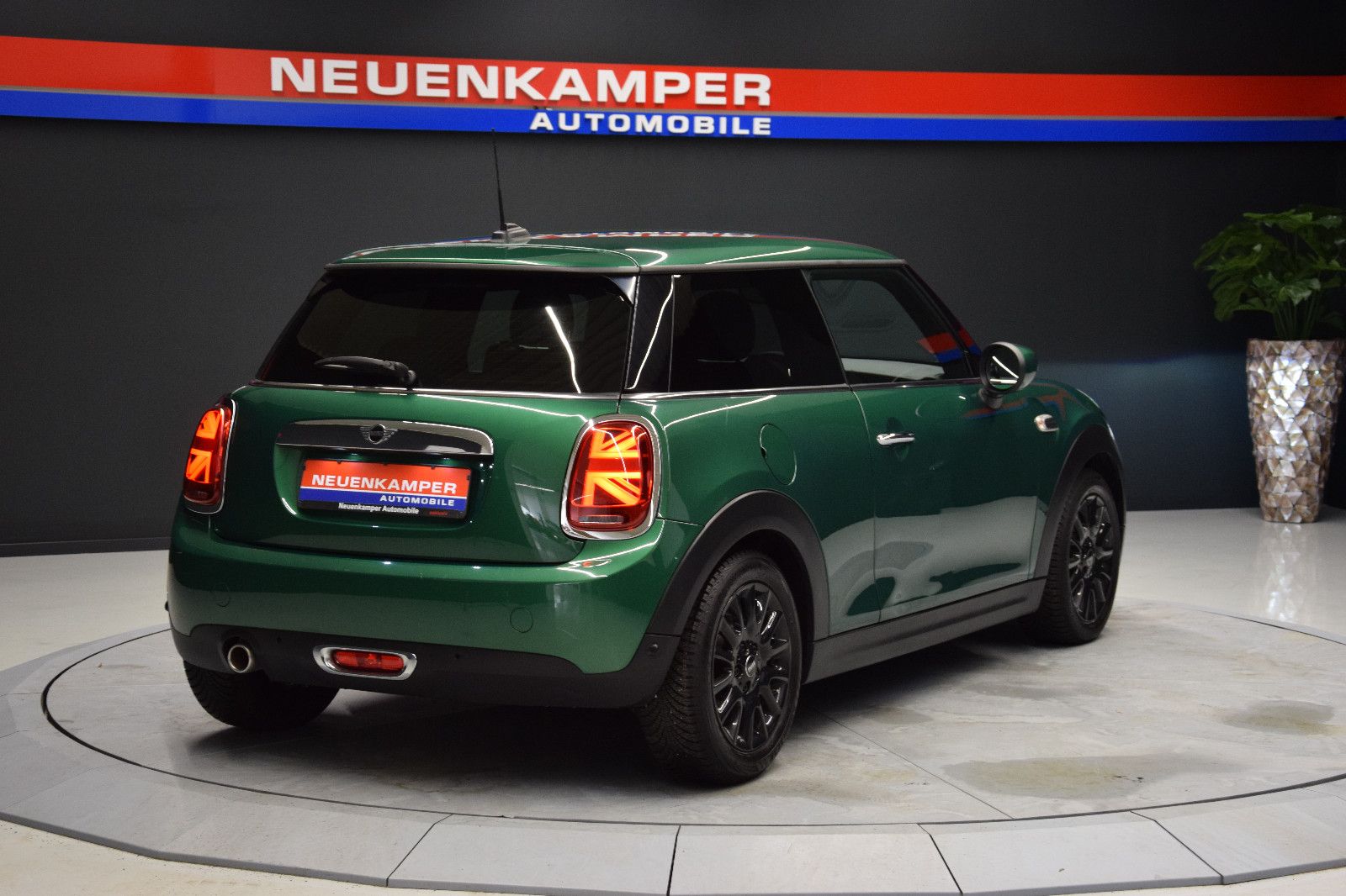 Fahrzeugabbildung MINI ONE 3-trg. Chili-Paket PDC Leder LED Ambiente
