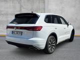 Volkswagen Touareg 3.0 TDI 4M Elegance MATRIX LEDER ACC - mit Diesel-Antrieb: Geländewagen, 3.0