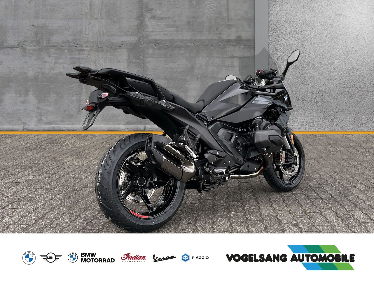 Fahrzeugabbildung BMW R 1300 RS Triple Black,TAGESZULASSUNG, Dynamik-