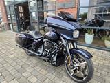 Harley-Davidson Street Glide FLHX Custom Lack mit J&H - Motorräder in Bielefeld