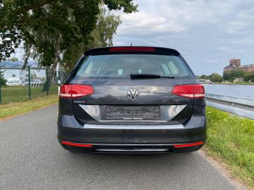 Volkswagen Passat - 4