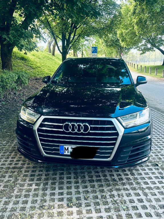 Image of Audi Q7