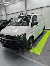 Volkswagen Verkaufe ehemaliges Kundendienst Auto VW T5 - : Kleinbus, Verkauf