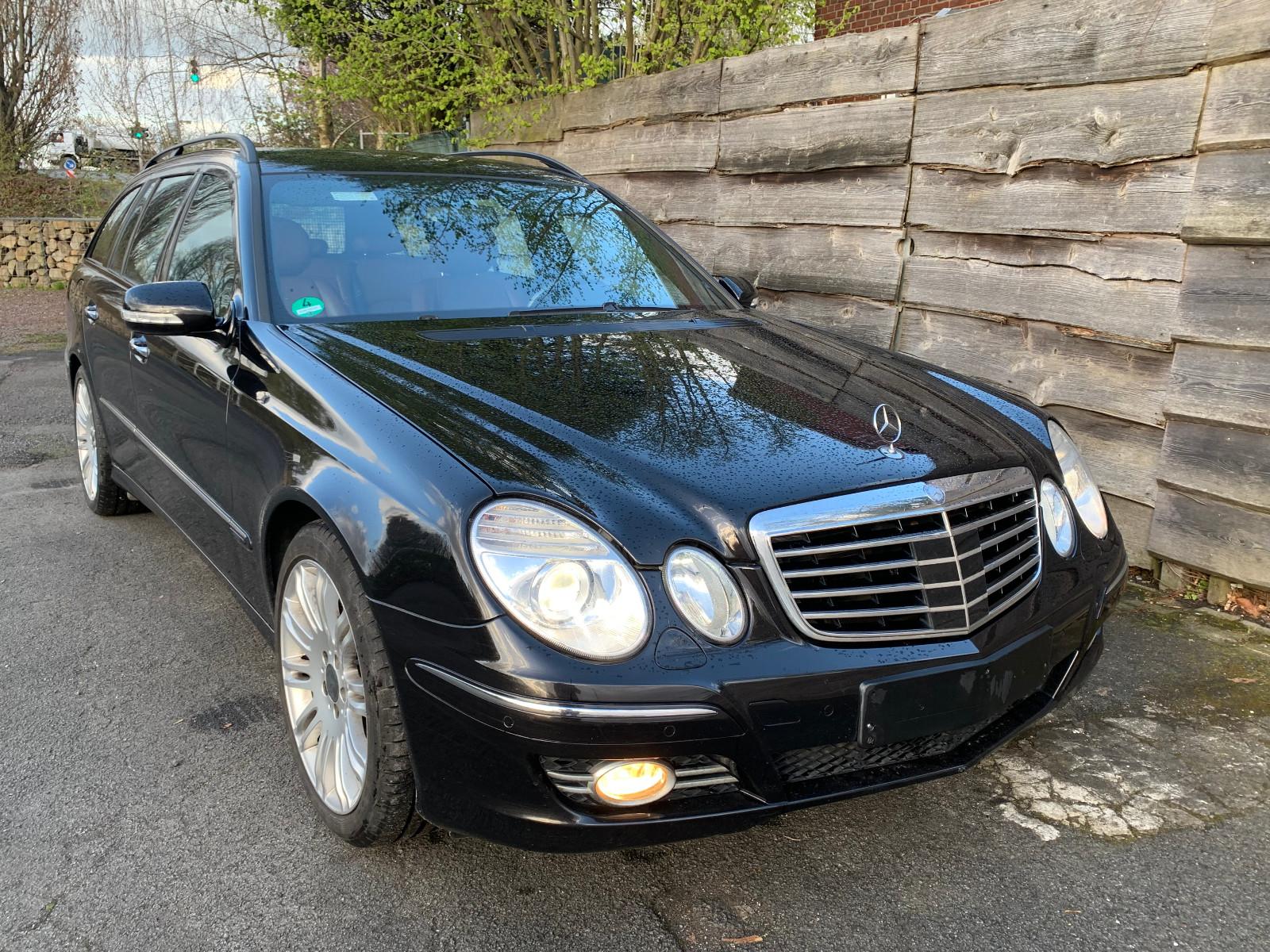 Mercedes-Benz E 200  Automat Avantgarde Xenon Tempo PDC AHK