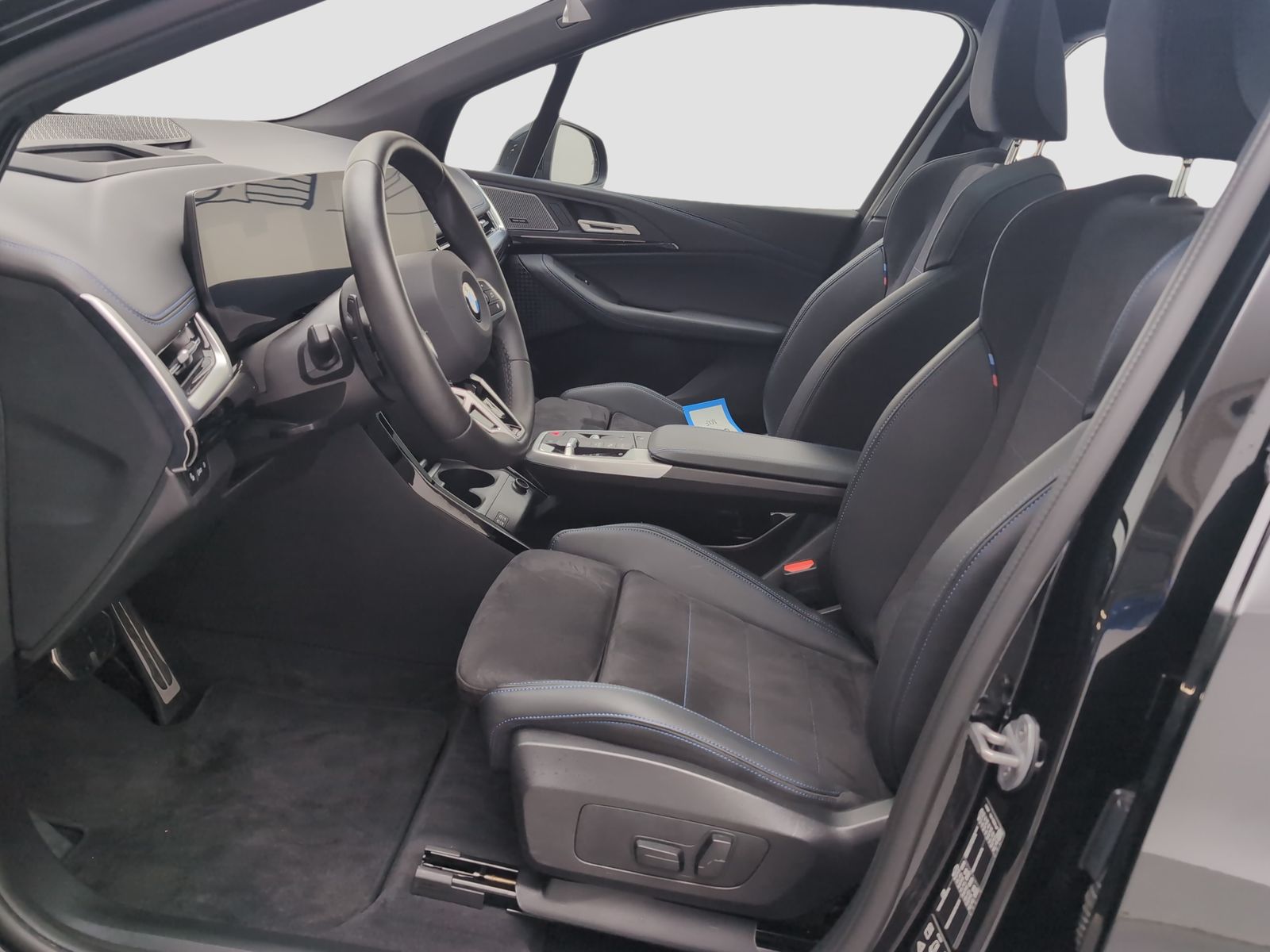 BMW 223 Active Tourer - Bild 7