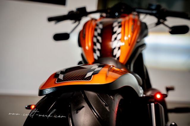 Harley-Davidson V-Rod Night Rod Special "Orange Racer" by CW