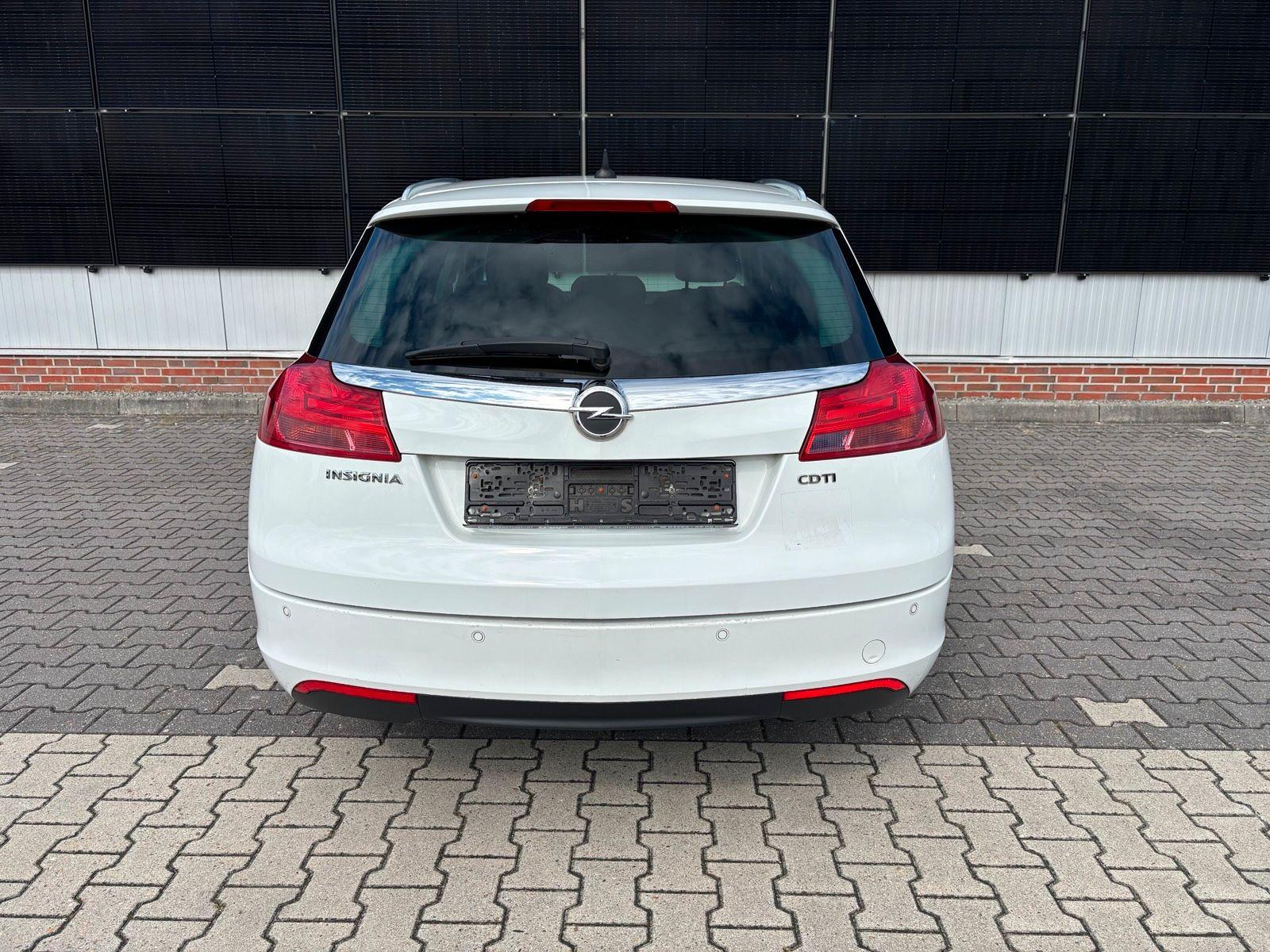 Opel Insignia 2013 — photo 6