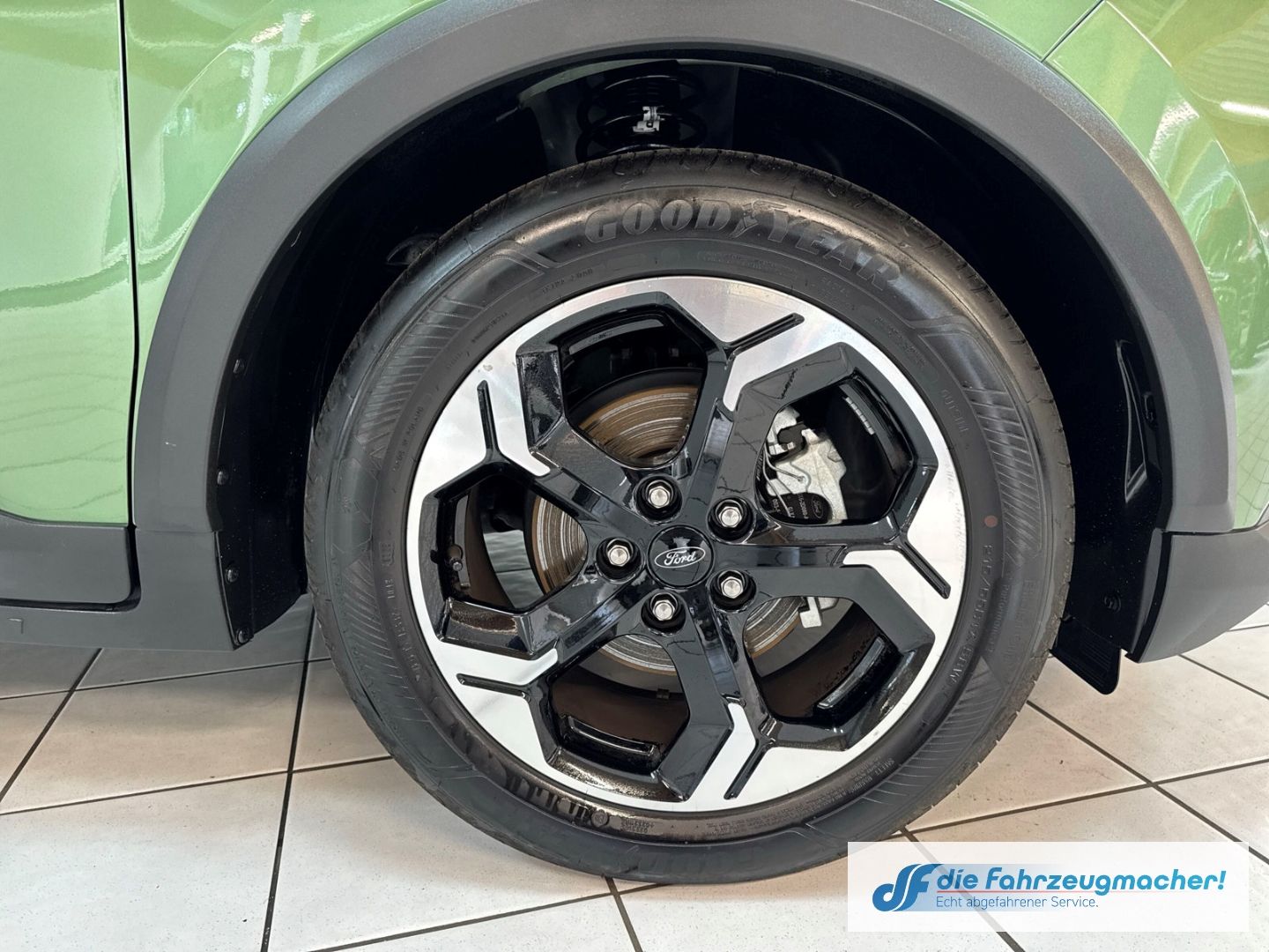Fahrzeugabbildung Ford Tourneo Courier Active Navi ACC Klimaautom DAB S