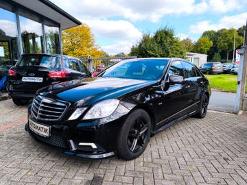 Mercedes E 220 - 1