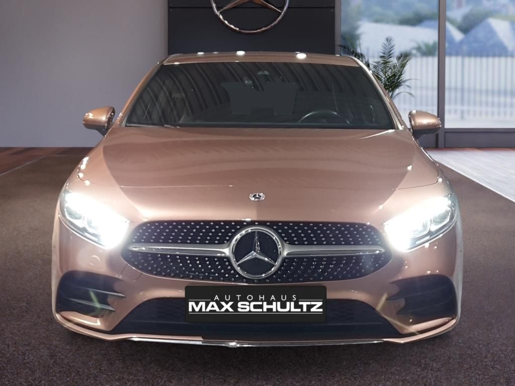 Fahrzeugabbildung Mercedes-Benz A 200 Kompaktlimousine AMG*Nav*AHK*PDC*SpurH