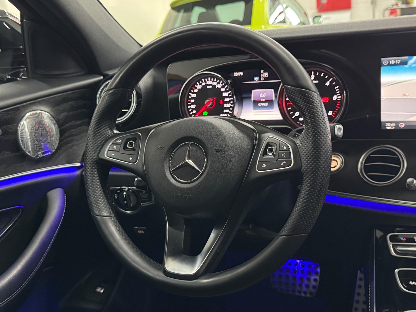 Mercedes-Benz E 220d T-Modell AMG/MULTIBEAM/BURMESTER/AHK!
