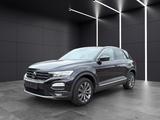 Volkswagen T-Roc Sport 4Motion DSG|AHK|1.Hand|Beats| - Volkswagen T-Roc mit Benzin-Antrieb: Limousine
