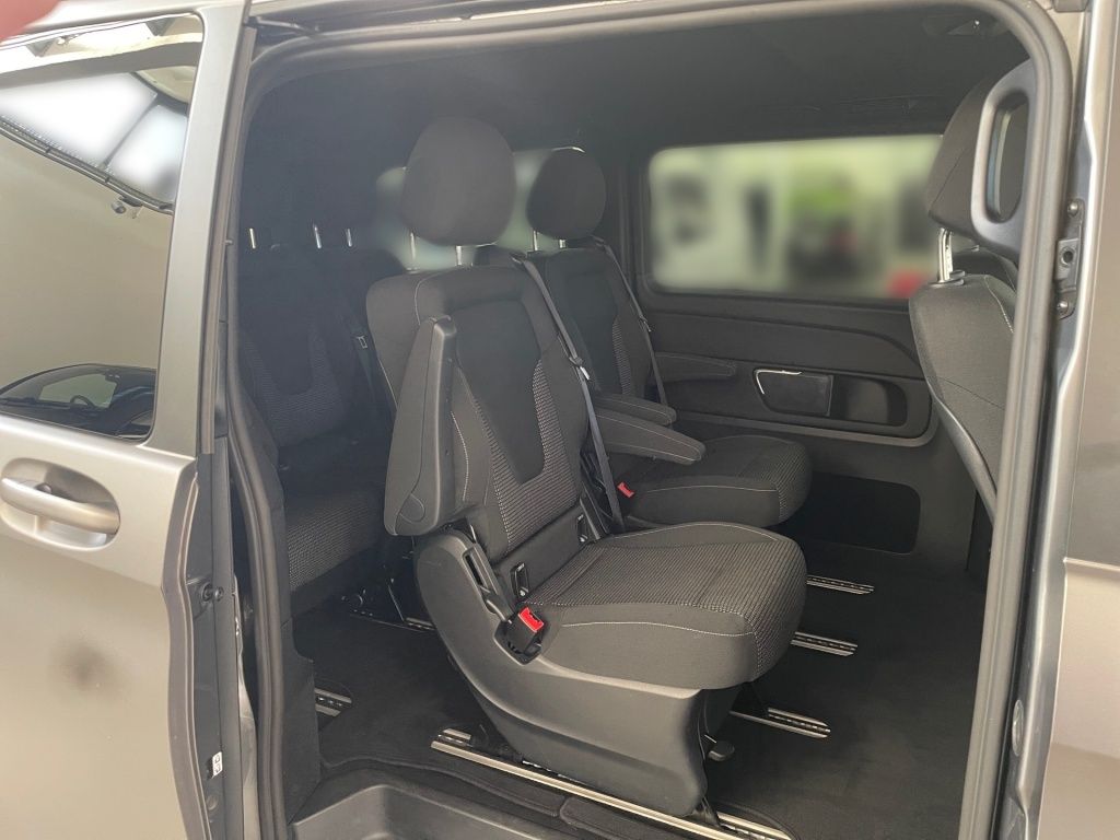 Fahrzeugabbildung Mercedes-Benz V 300 ED/L AMG 7 Sitze AIRMATIC 2,5t AHK SOUND