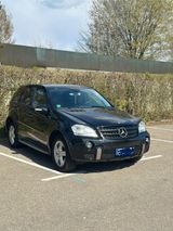 Mercedes-Benz Top ausgestatteter Mercedes ML 350 AMG 4MATIC - aus 2005: Mercedes AMG