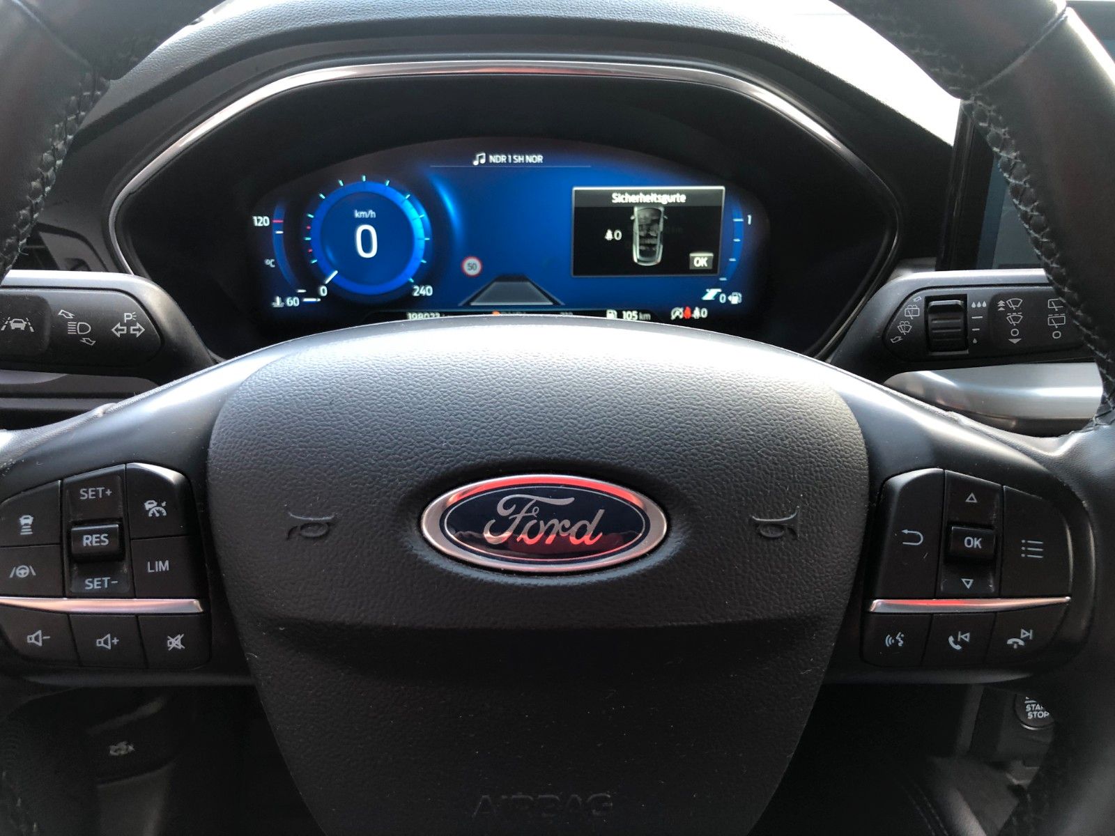 Fahrzeugabbildung Ford Focus Turnier Titanium X
