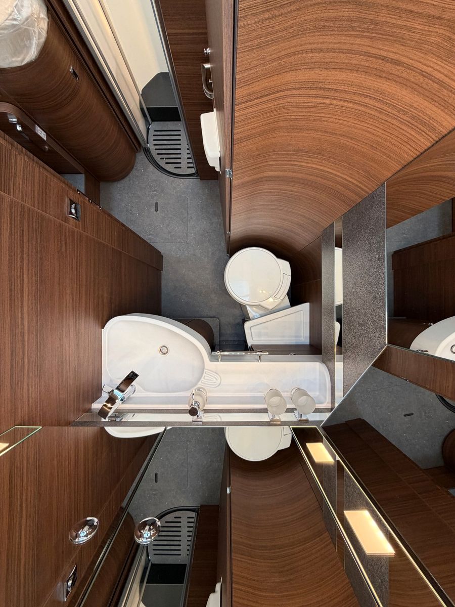 Fahrzeugabbildung Carthago chic c-line T 4.9 LE