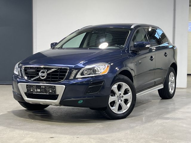 Volvo XC60 AWD Summum Pano Kamera Blis