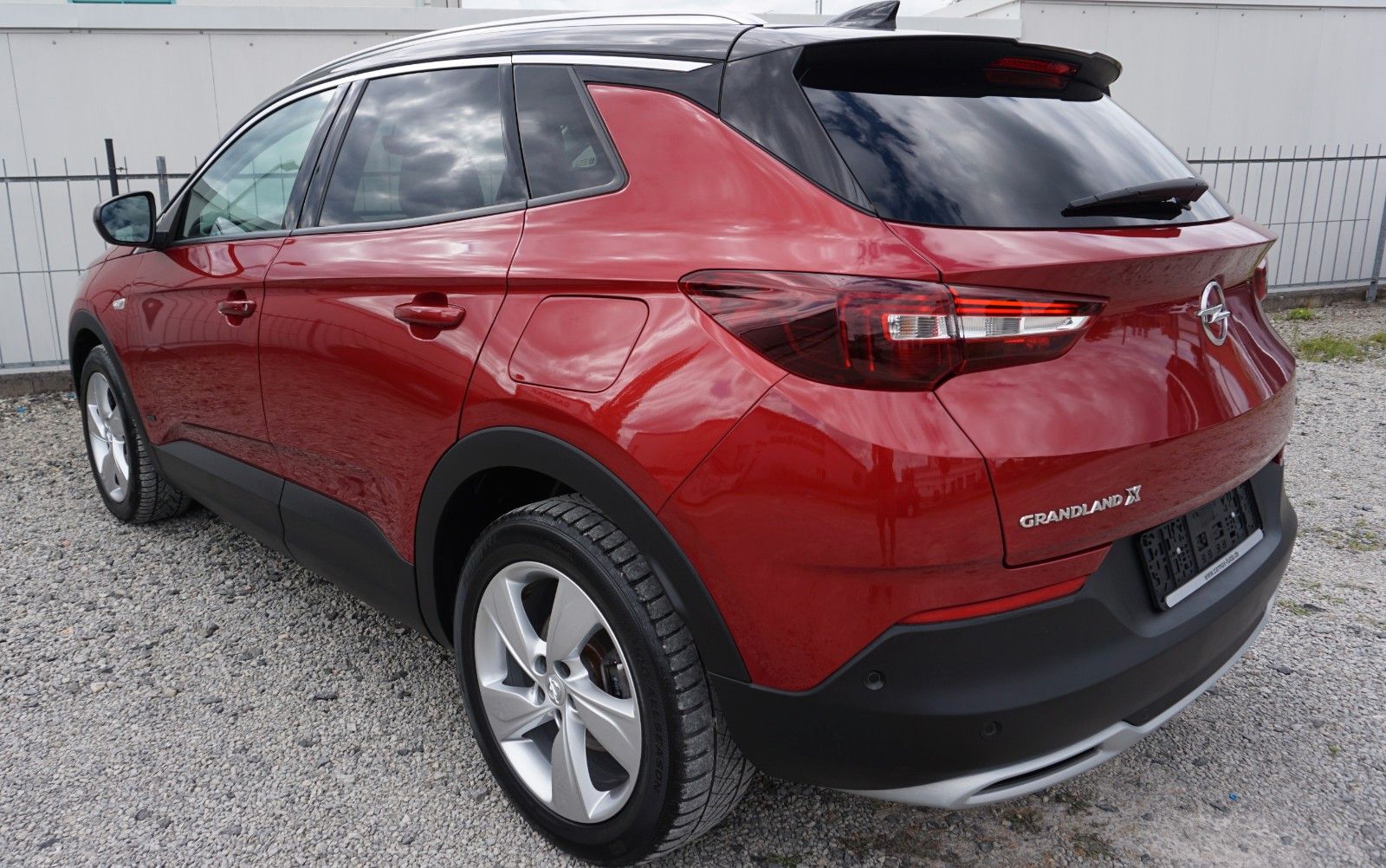 Fahrzeugabbildung Opel Grandland X Innovation Leder,Navi,LED,ACC,AHK
