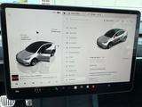Tesla Model Y Long Range Dual AWD Matrix Wärmepumpe - Tesla Model Y in Rostock