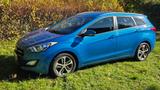 Hyundai i30 cw blue Kombi 1.6 CRDi Comfort Plus - Hyundai i30 mit Diesel-Antrieb: 1.6