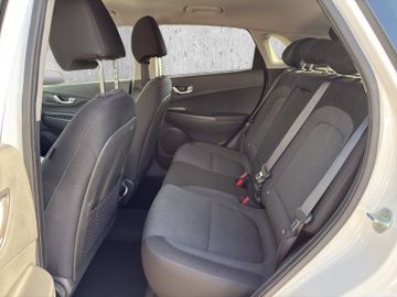 Hyundai Kona Elektro Kam.+LED+SHZ+ACC+LM+PDC+SpurH+AUT
