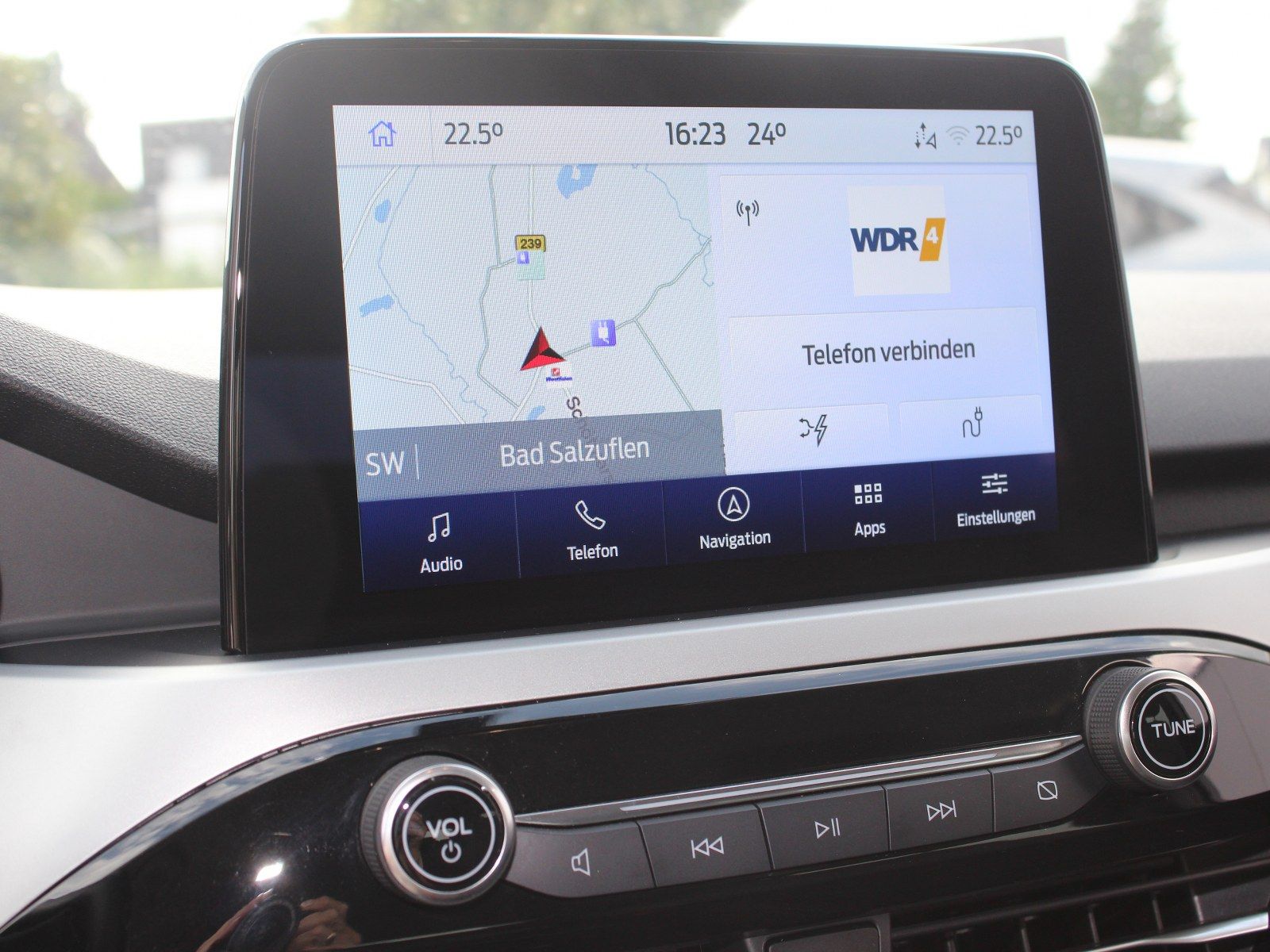 Fahrzeugabbildung Ford Kuga Plug-In Hybrid Cool & Connect 2,5 Duratec