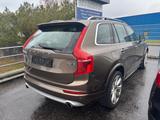 Volvo XC90 MomentumAWD 7-Sitzer+360Kamera+St.-Hzg.+LED - Volvo: 7 Sitzer
