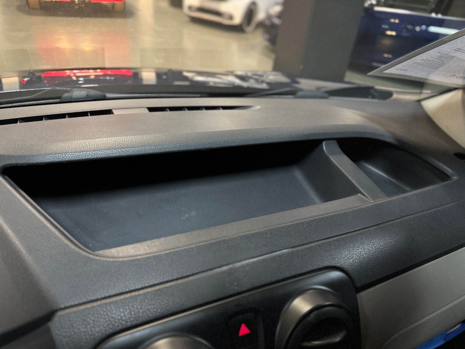 Fahrzeugabbildung Dacia Dokker Express Ambiance 1.6 LPG GAS NAVI AHK SHZ