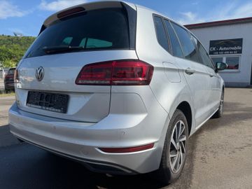 Volkswagen Golf - 4
