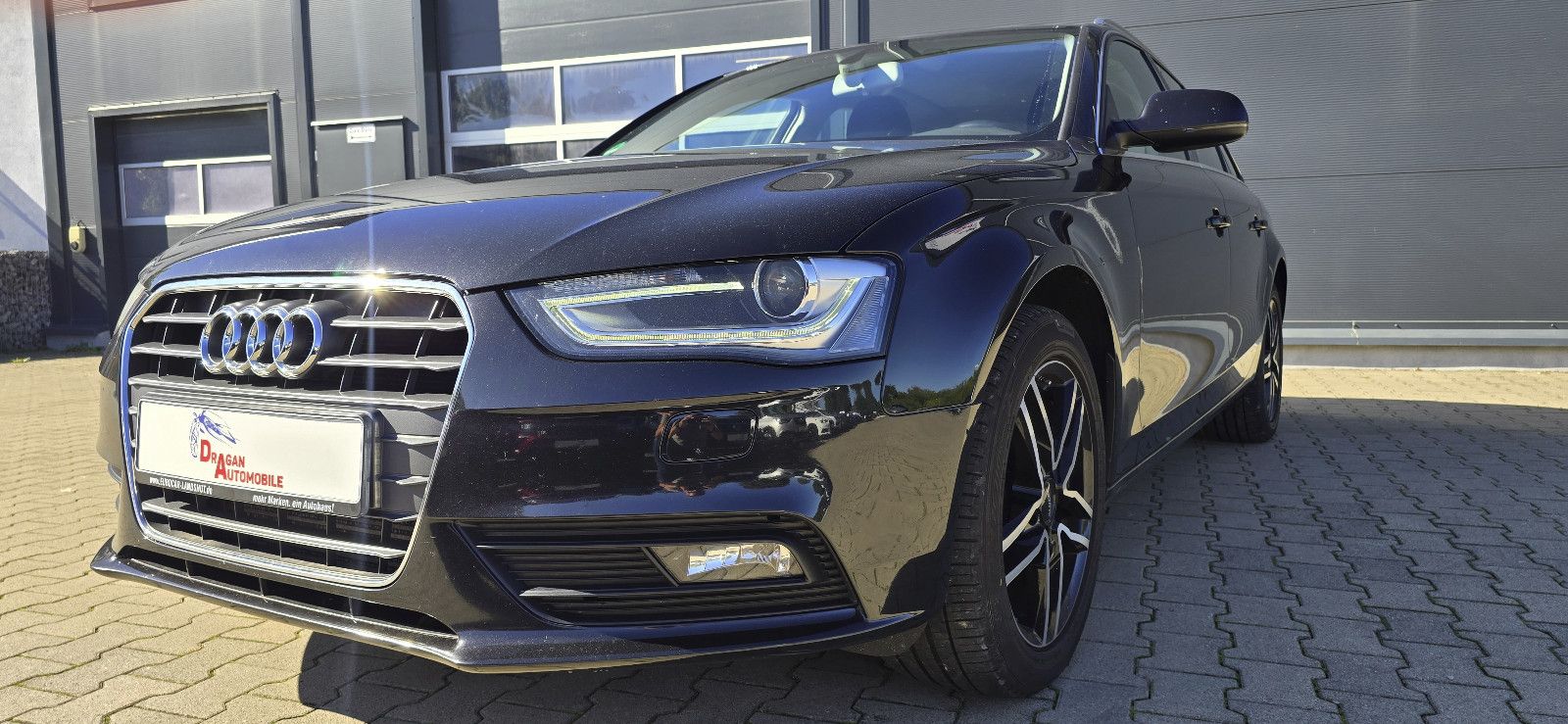 Audi A4 - 1