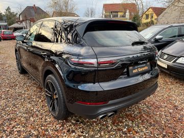 Porsche Cayenne - 3