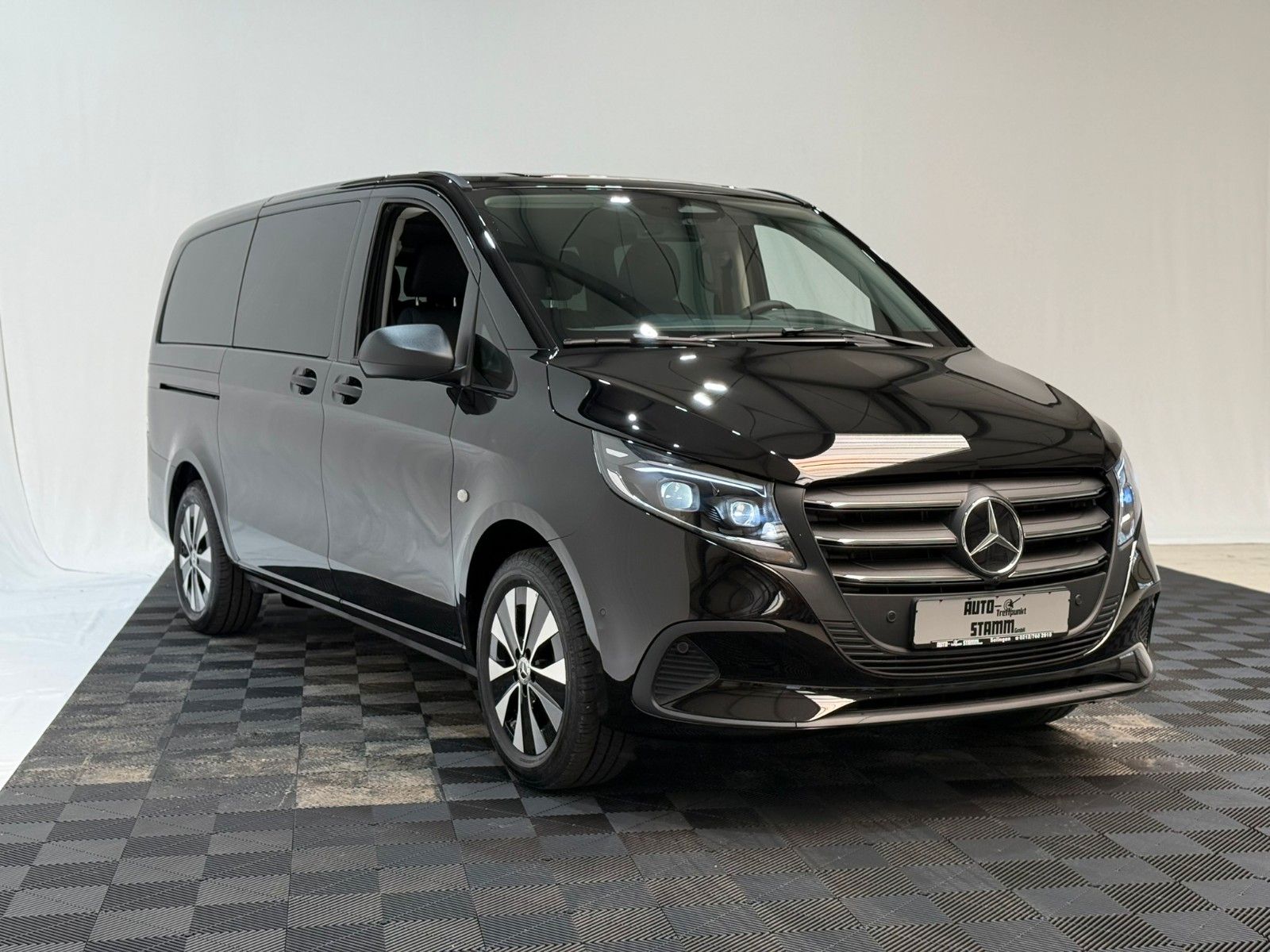Fahrzeugabbildung Mercedes-Benz Vito Tourer 116 CDI RWD SELECT lang