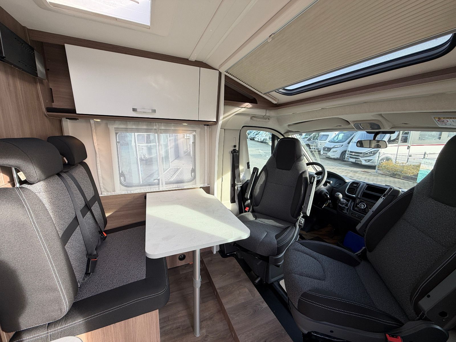 Fahrzeugabbildung Carado V-337 pro+ 6.497€ SPAREN !