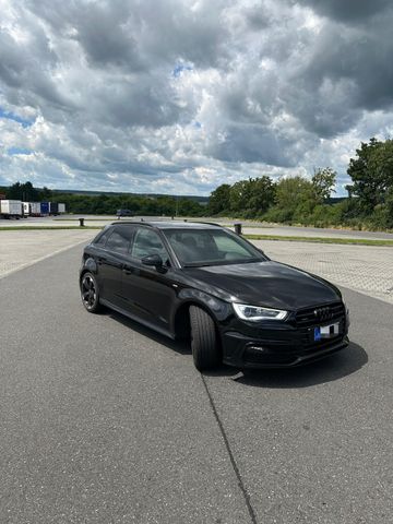 AUDI A3 2.0 TDI S tronic quattro S line 184ps AppleCP