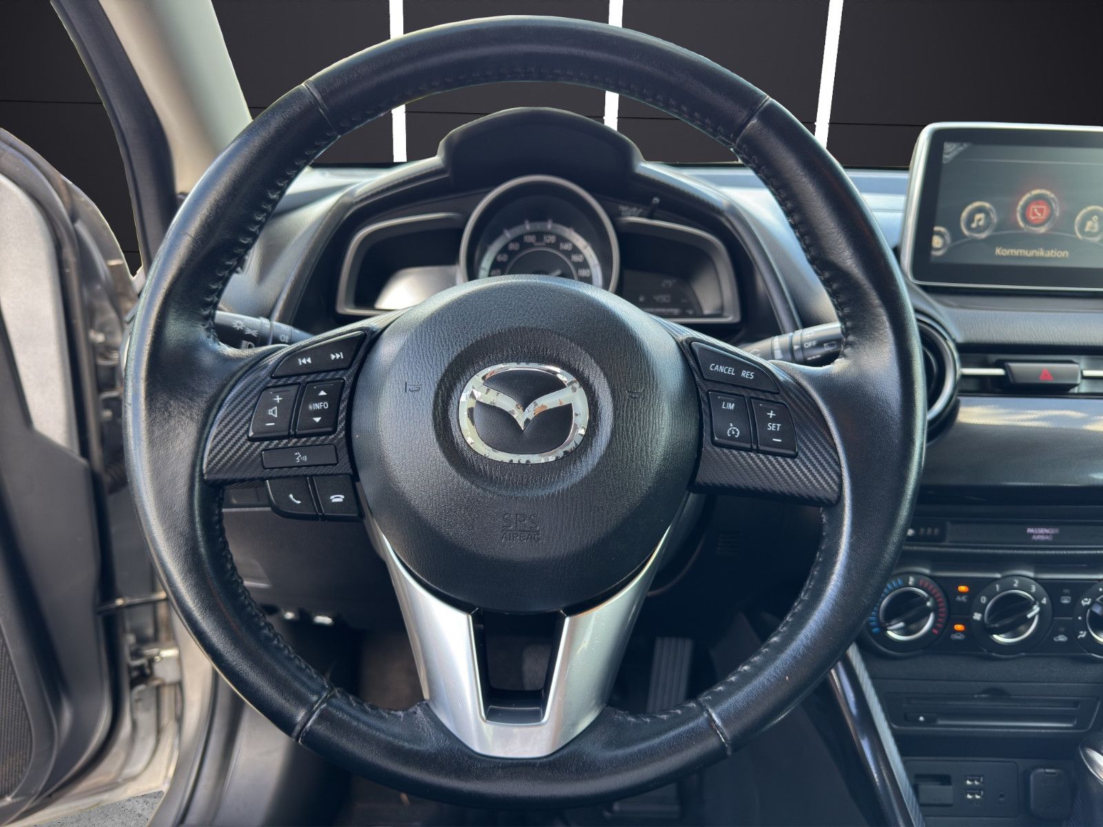 Fahrzeugabbildung Mazda 2 Lim. Exclusive-Line PDC*Shzg*USB*Tempo