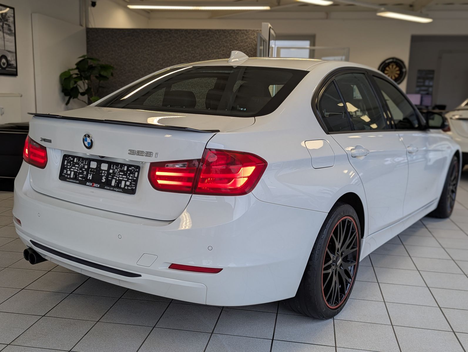 BMW 328 i xDrive Sportline Leder Pano US-Import - Image 7