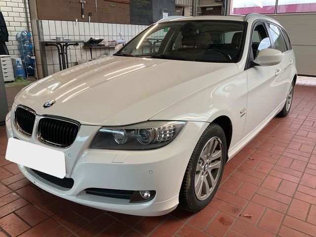 BMW 320d xDrive Aut Navi*Memory*HiFi*Xenon*Pano*2Hd