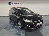 Hyundai i30 cw Passion + *81KW*AHK*LED*RFK*NAVI*SH*TEMP* - Hyundai i30 Passion mit Diesel-Antrieb