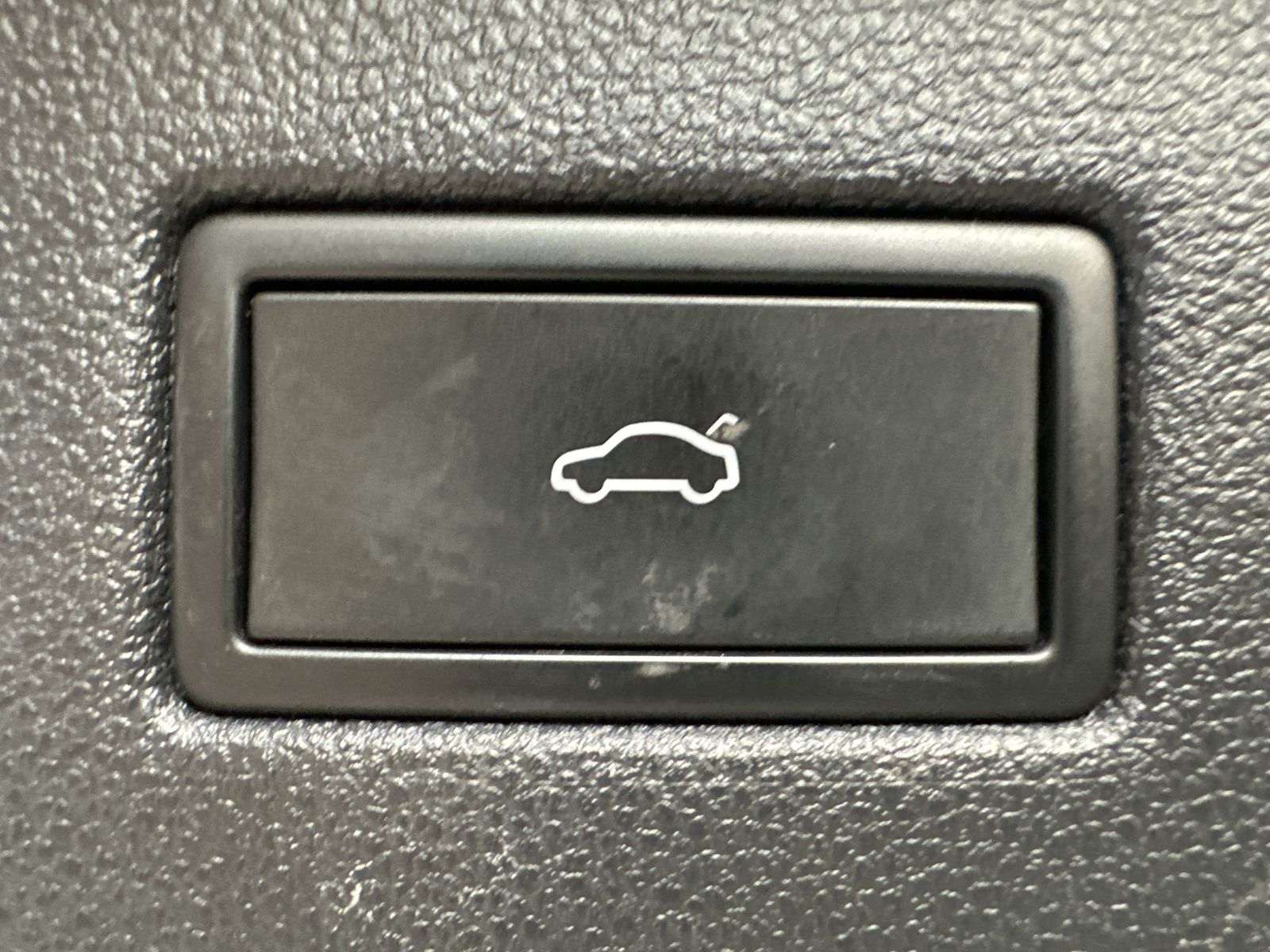 Fahrzeugabbildung SEAT Tarraco 2.0 TDI DSG FRNAV+LED+KAM+AHK+ACC+VCOCK