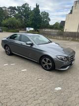 Mercedes-Benz E220 d 4MATIC Limousine  - Mercedes-Benz 220: 220e