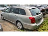 Toyota Avensis 2.0 VVT-i Sol AUTOMATIK*KLIMA*8-fach* - Toyota Avensis aus 2003: Kombi